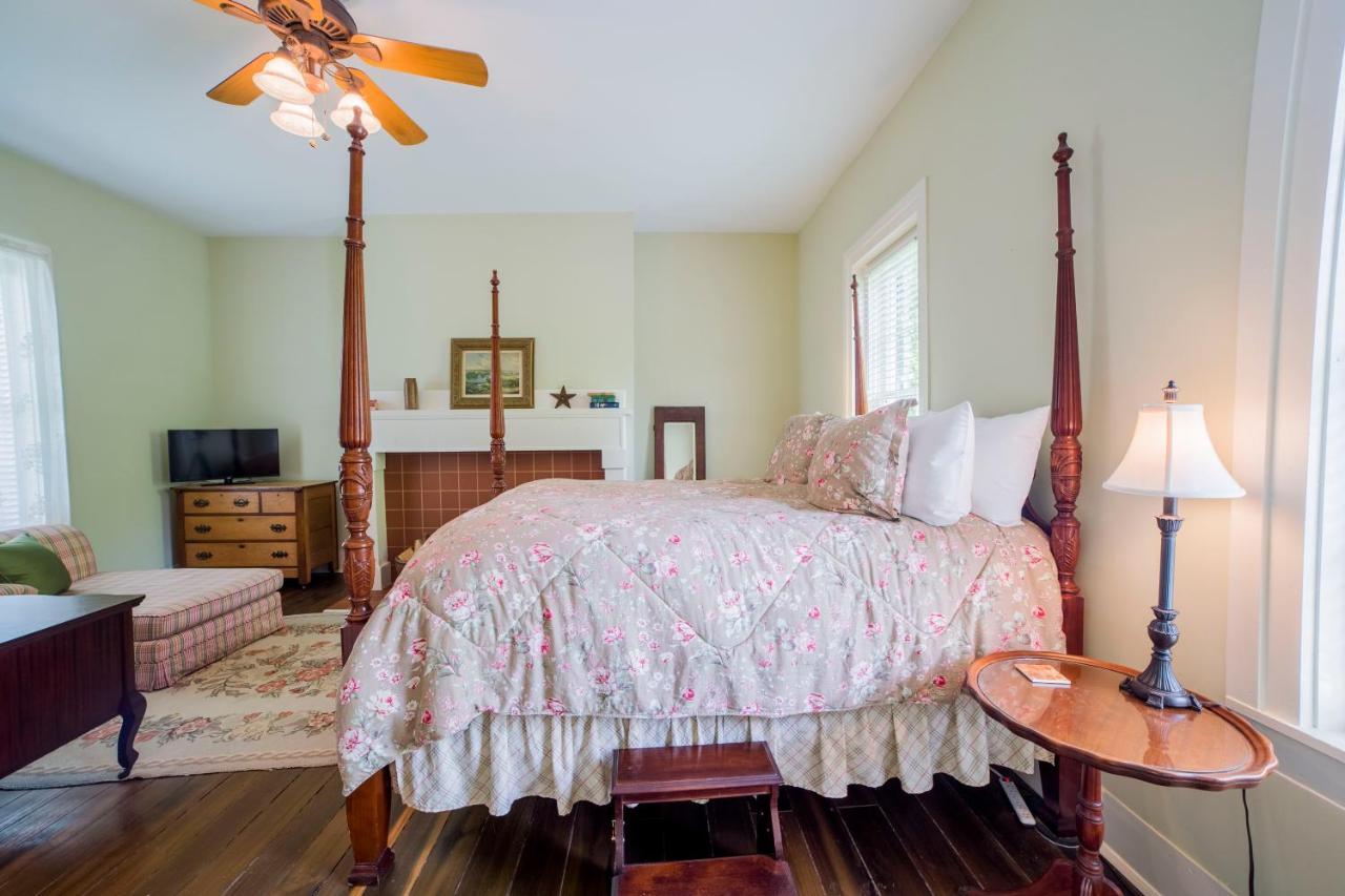 باردستاون Bourbon Manor Bed & Breakfast Inn المظهر الخارجي الصورة