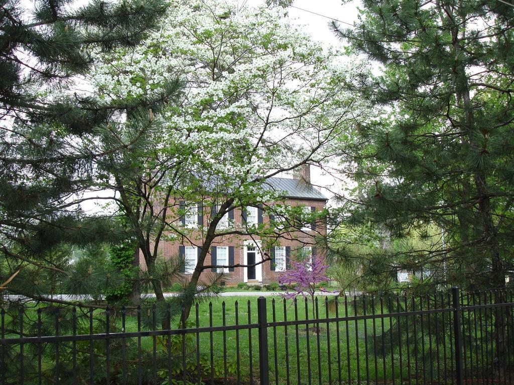 باردستاون Bourbon Manor Bed & Breakfast Inn المظهر الخارجي الصورة