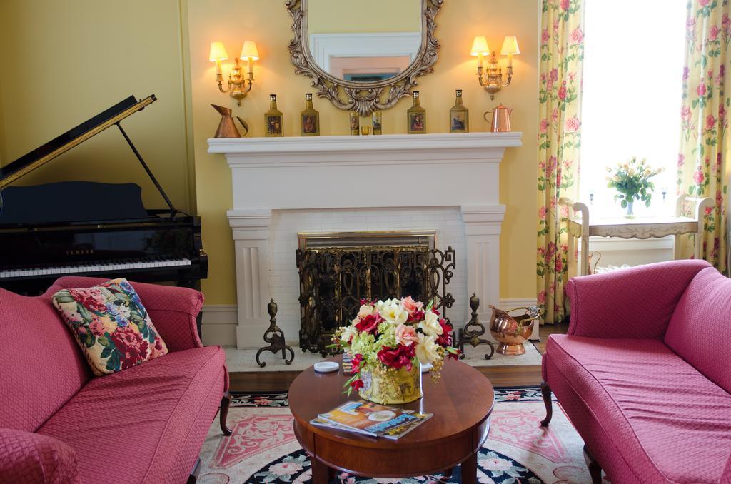 باردستاون Bourbon Manor Bed & Breakfast Inn المظهر الخارجي الصورة