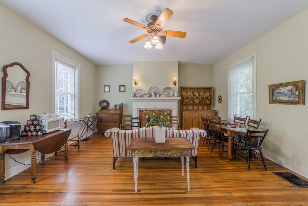 باردستاون Bourbon Manor Bed & Breakfast Inn المظهر الخارجي الصورة